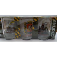 Набор стеклянных стаканов с сувенирными жетонами разными с тематикой Москва